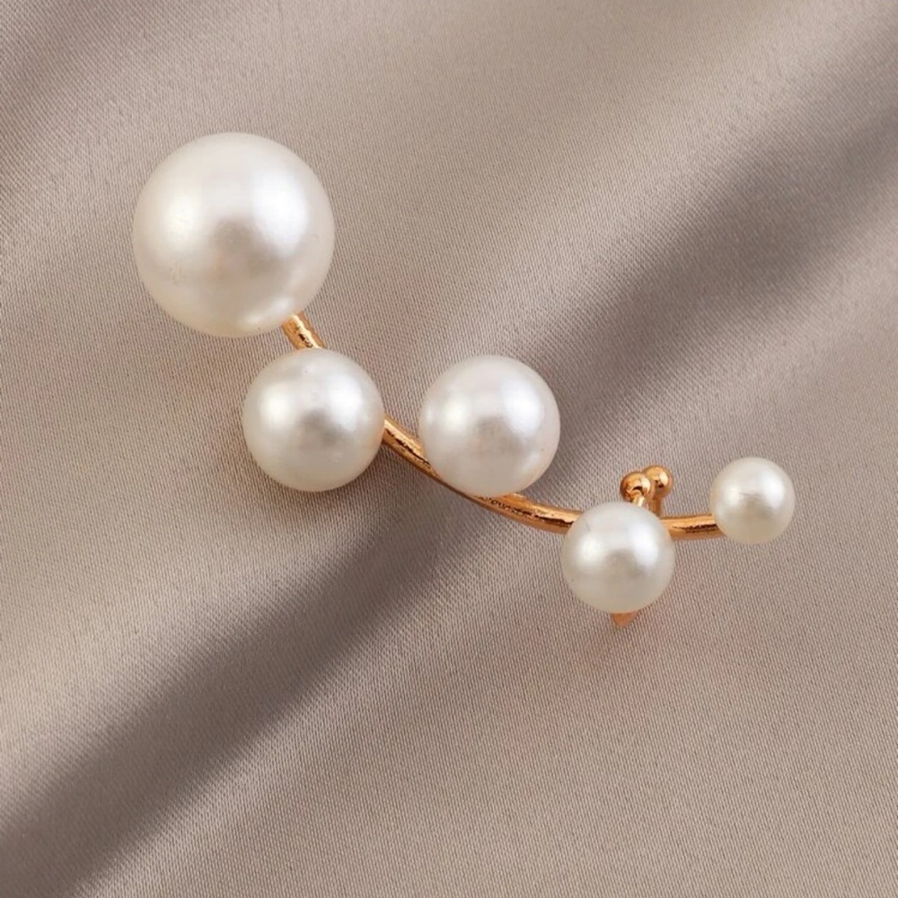 🎀 Lovely Faux Pearl Left Ear Cuff 🎀 - Picture 4 of 5